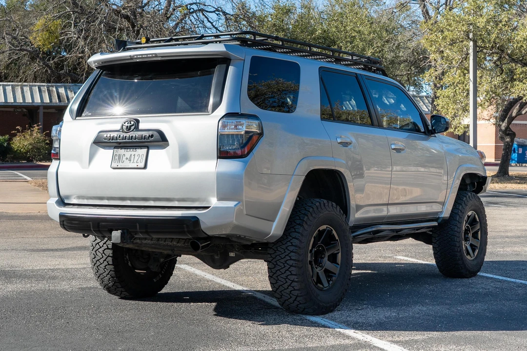 2014 Toyota 4Runner 5th Gen - Image 4 of 31