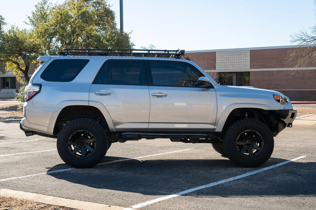 2014 Toyota 4Runner 5th Gen - Image 3 of 31