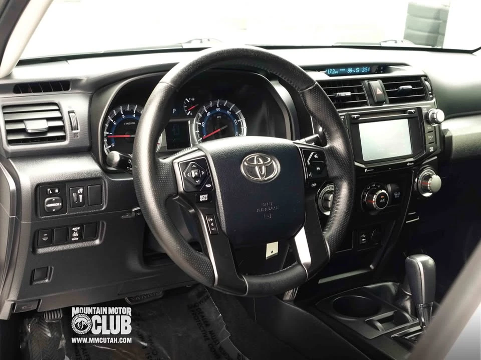 2014 Toyota 4Runner 5th Gen - Image 10 of 20