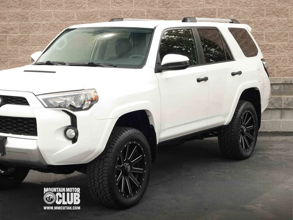 2014 Toyota 4Runner 5th Gen - Image 4 of 20