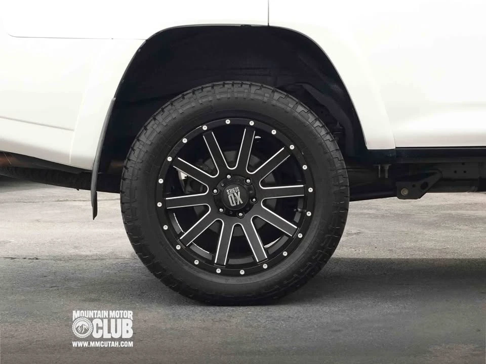 2014 Toyota 4Runner 5th Gen - Image 9 of 20