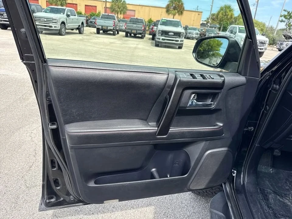 2014 Toyota 4Runner 5th Gen - Image 9 of 20