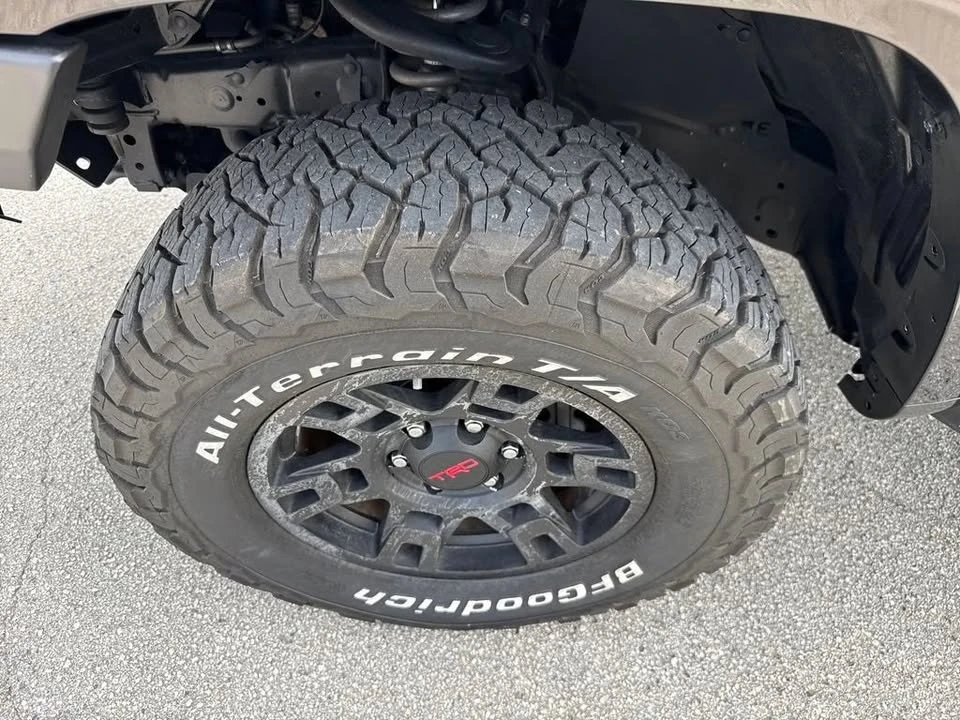 2014 Toyota 4Runner 5th Gen - Image 8 of 20