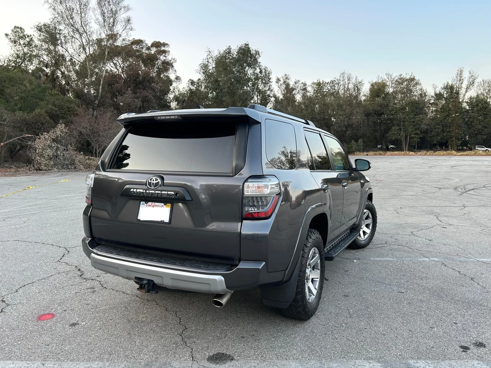 2014 Toyota 4Runner 5th Gen - Image 11 of 31