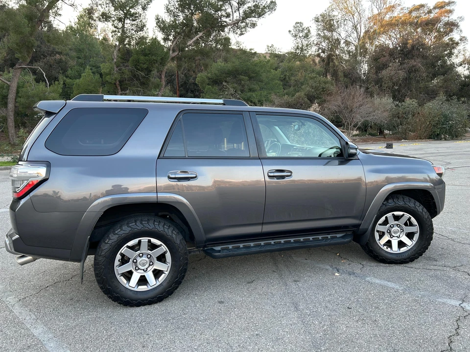 2014 Toyota 4Runner 5th Gen - Image 12 of 31