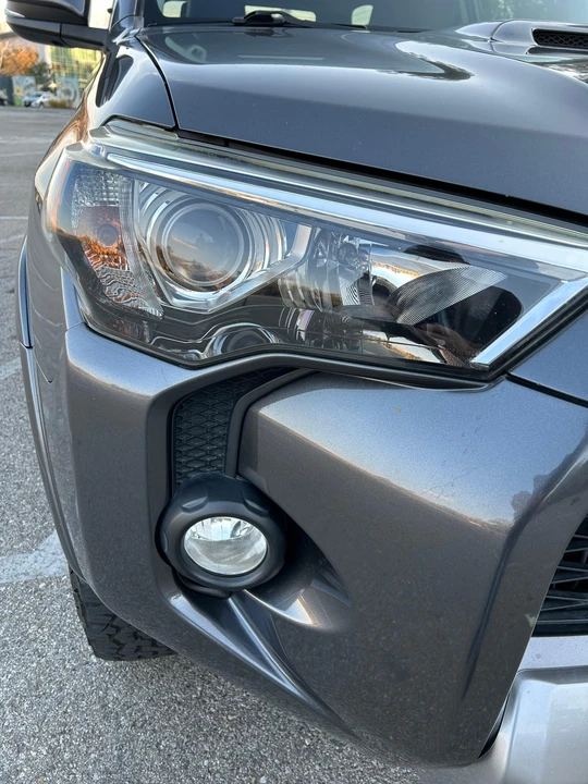 2014 Toyota 4Runner 5th Gen - Image 15 of 31