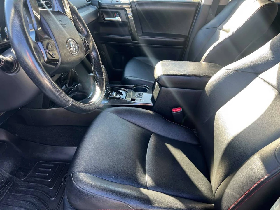 2014 Toyota 4Runner 5th Gen - Image 8 of 12
