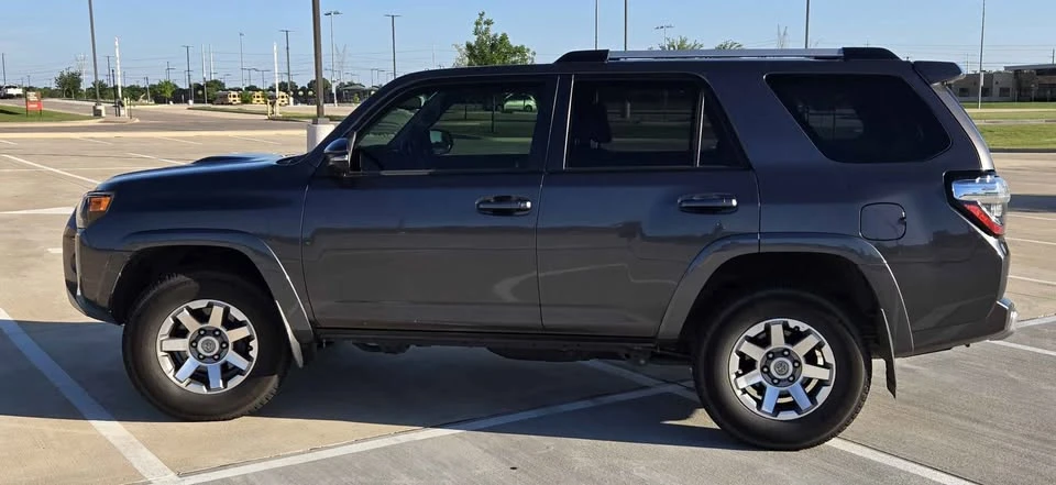 2014 Toyota 4Runner 5th Gen - Image 7 of 7