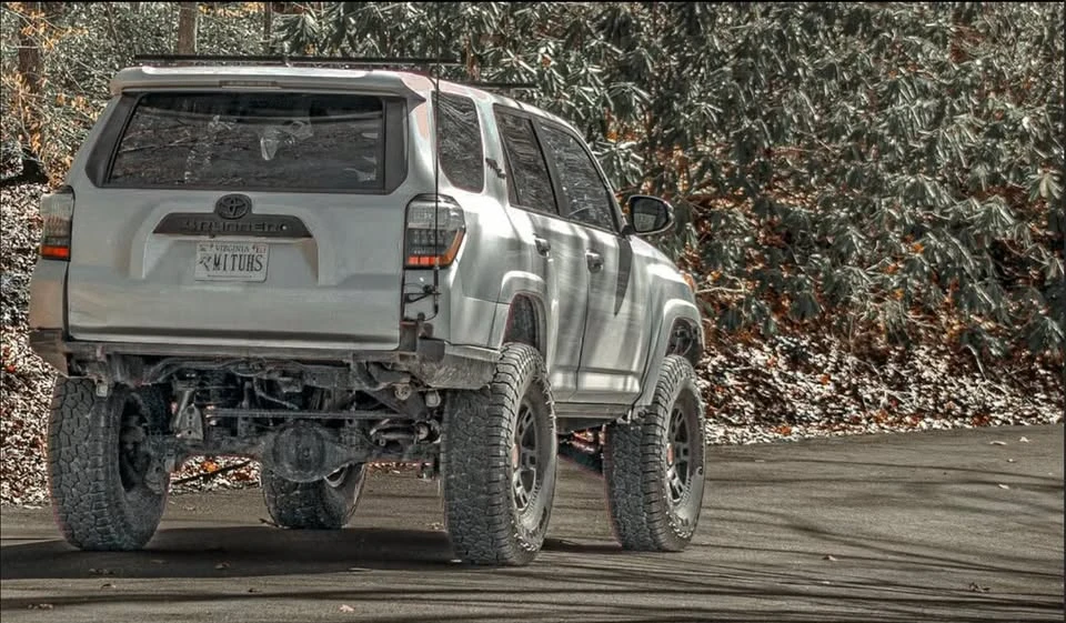 2014 Toyota 4Runner 5th Gen - Image 2 of 9