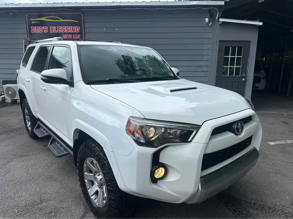 2014 Toyota 4Runner 5th Gen - Image 6 of 17