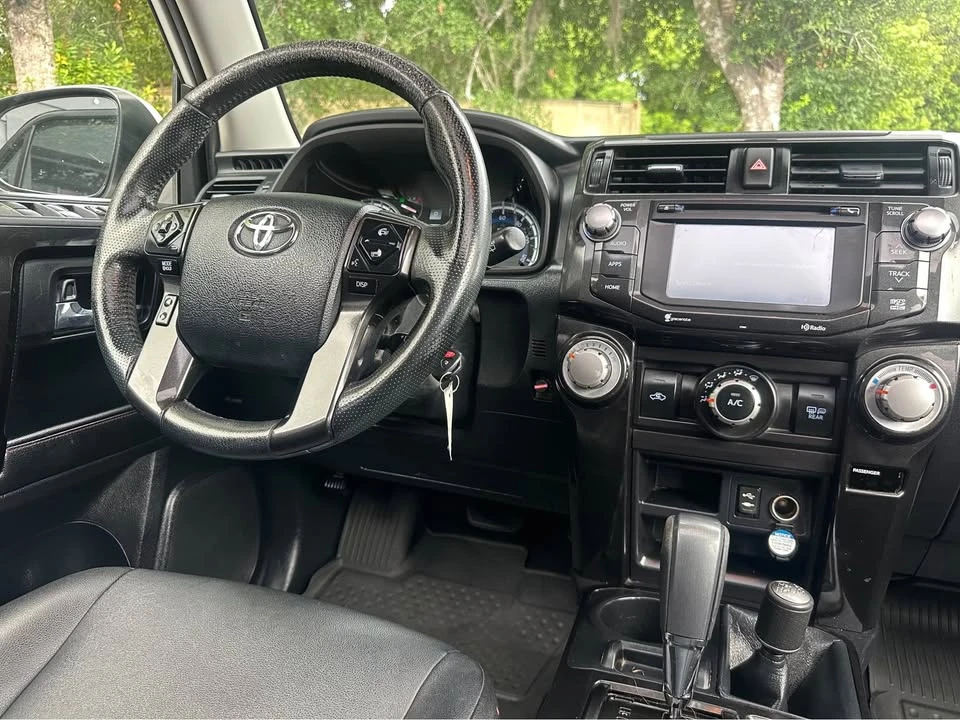 2014 Toyota 4Runner 5th Gen - Image 11 of 17