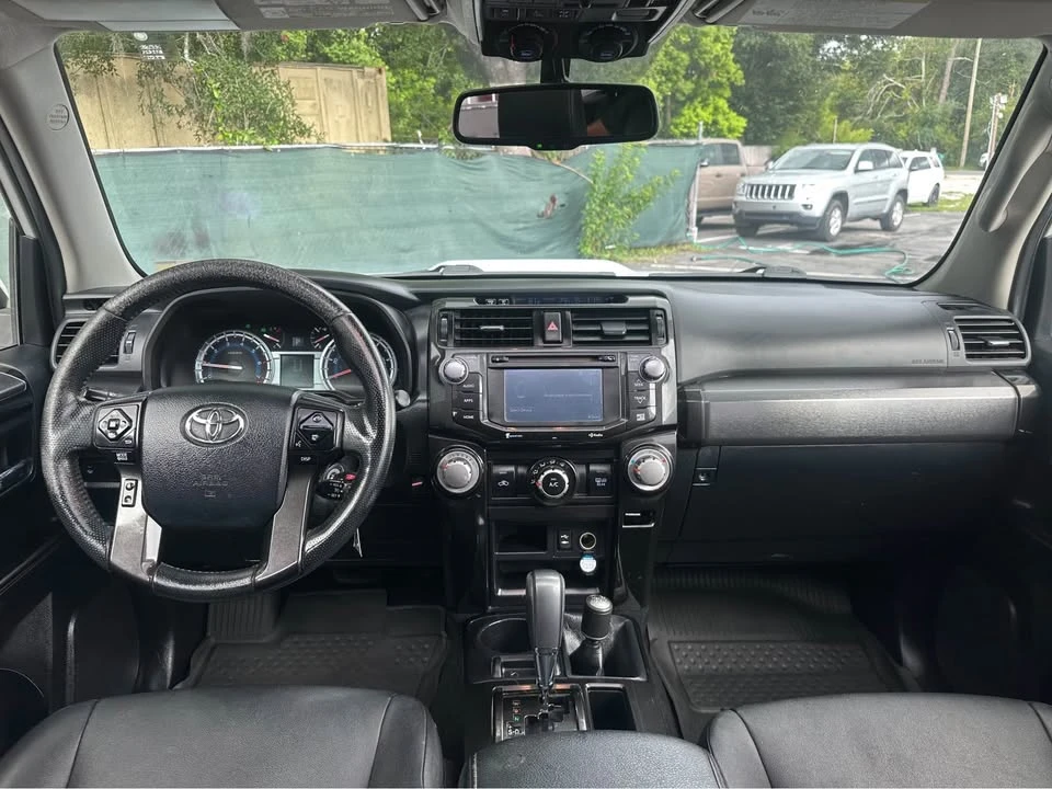 2014 Toyota 4Runner 5th Gen - Image 10 of 17