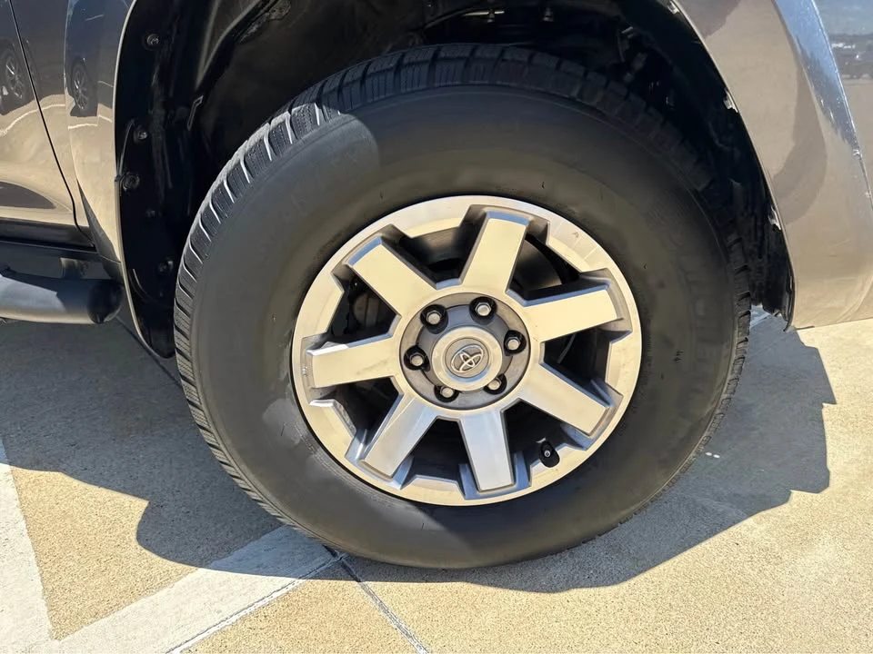 2014 Toyota 4Runner 5th Gen - Image 15 of 16