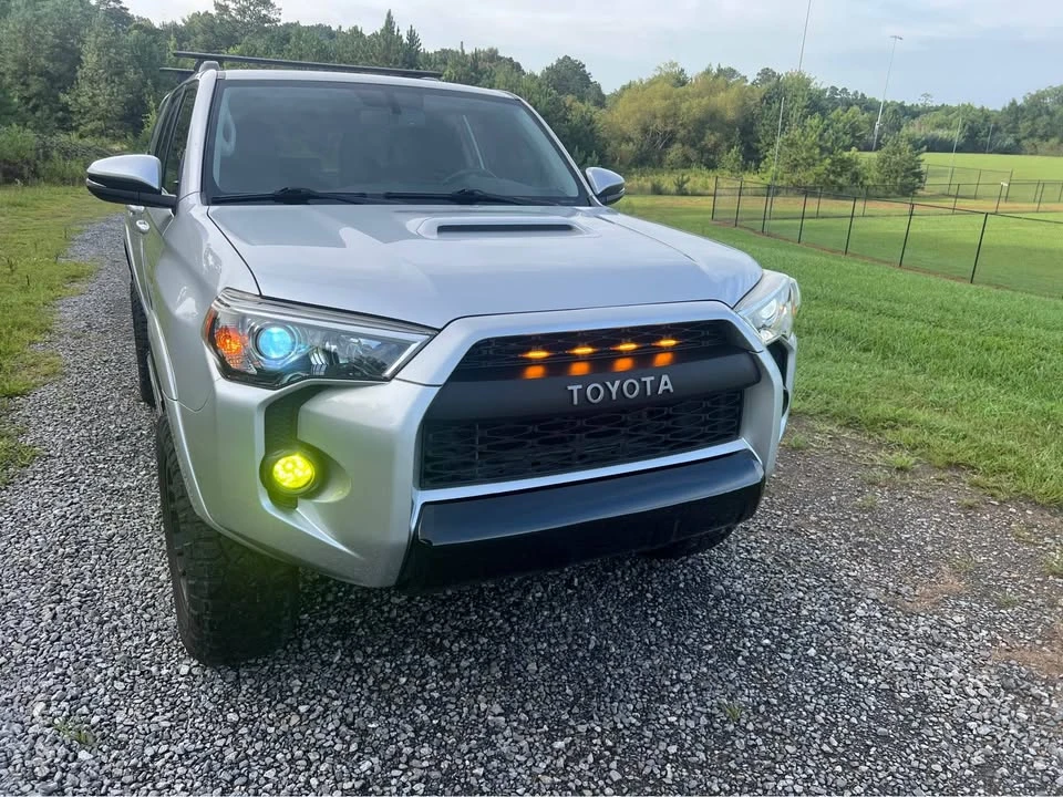 2014 Toyota 4Runner 5th Gen - Image 13 of 14