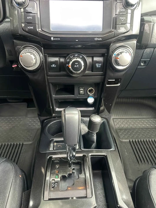 2014 Toyota 4Runner 5th Gen - Image 11 of 17