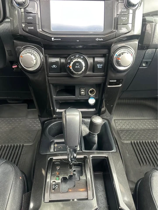 2014 Toyota 4Runner 5th Gen - Image 11 of 17