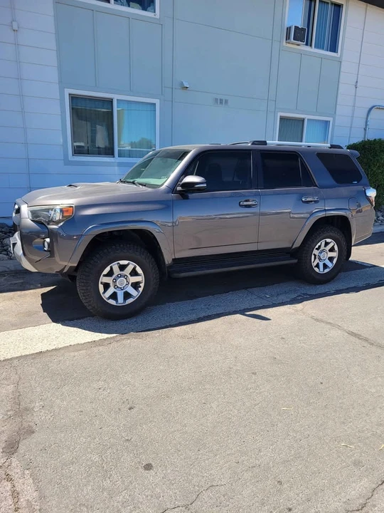 2014 Toyota 4Runner 5th Gen - Image 2 of 2