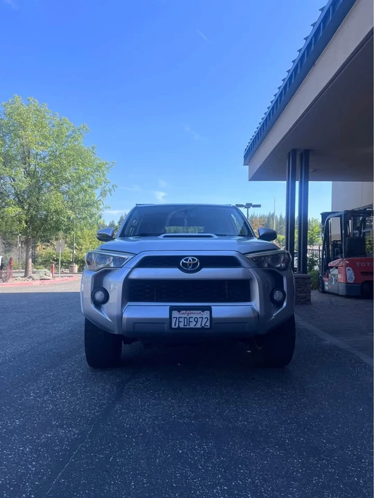 2014 Toyota 4Runner 5th Gen - Image 3 of 6