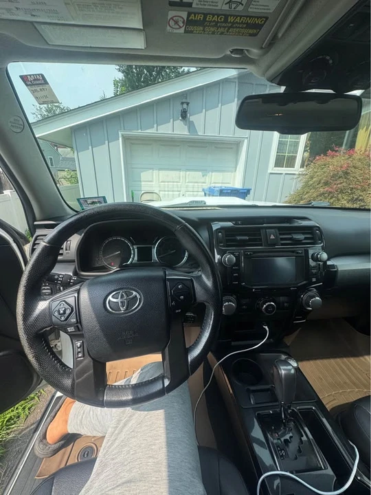 2014 Toyota 4Runner 5th Gen - Image 13 of 19