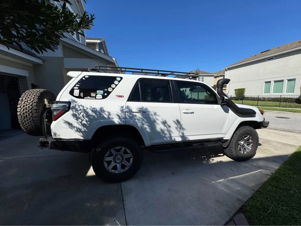 2014 Toyota 4Runner 5th Gen - Image 4 of 11