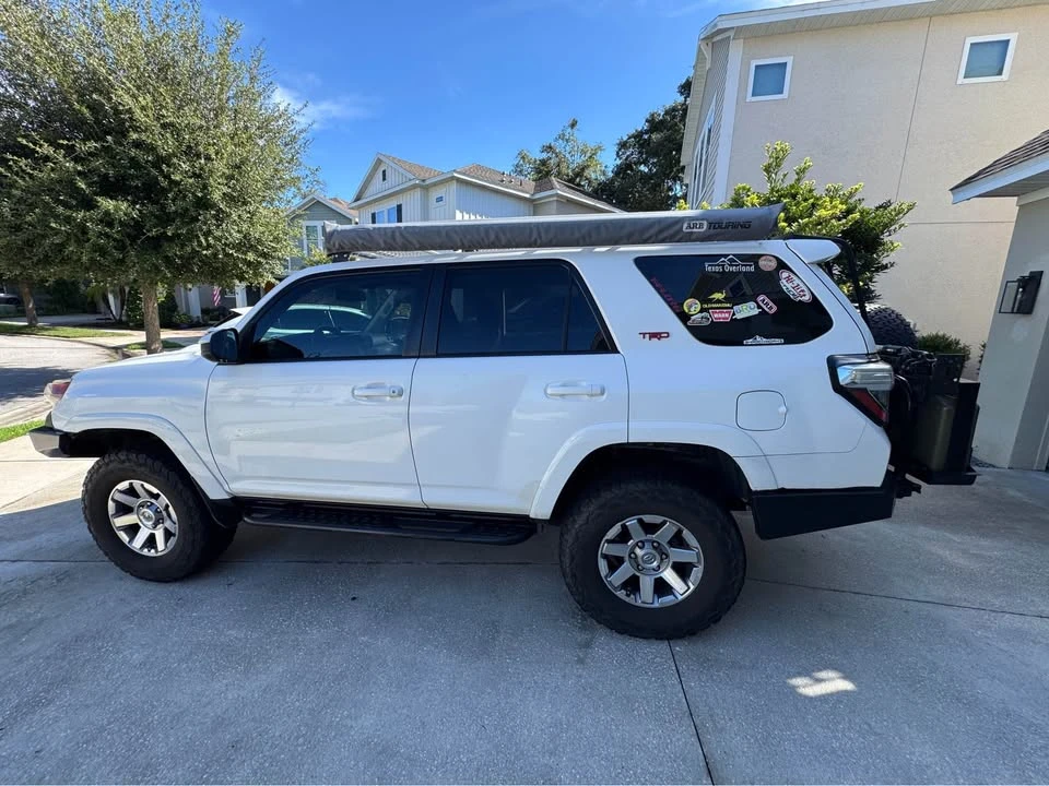 2014 Toyota 4Runner 5th Gen - Image 3 of 11