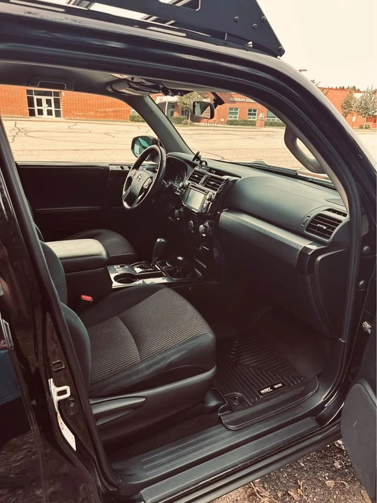 2014 Toyota 4Runner 5th Gen - Image 15 of 20