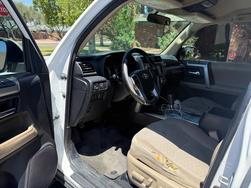 2014 Toyota 4Runner 5th Gen - Image 9 of 11