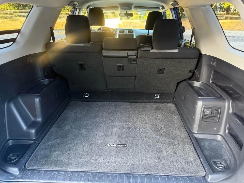 2014 Toyota 4Runner 5th Gen - Image 5 of 15