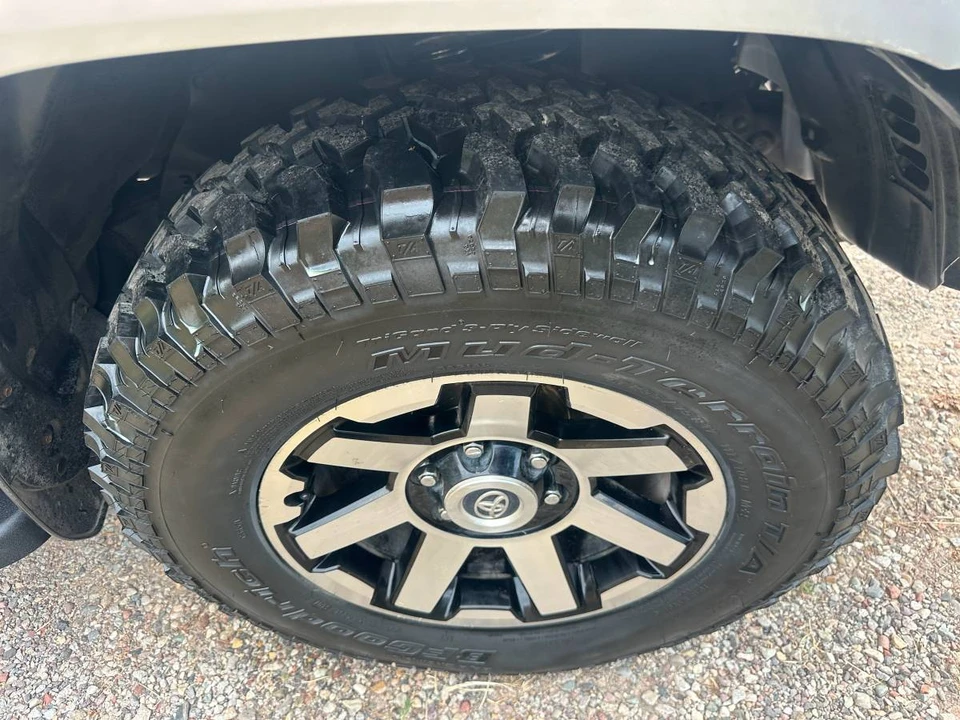 2014 Toyota 4Runner 5th Gen - Image 9 of 18