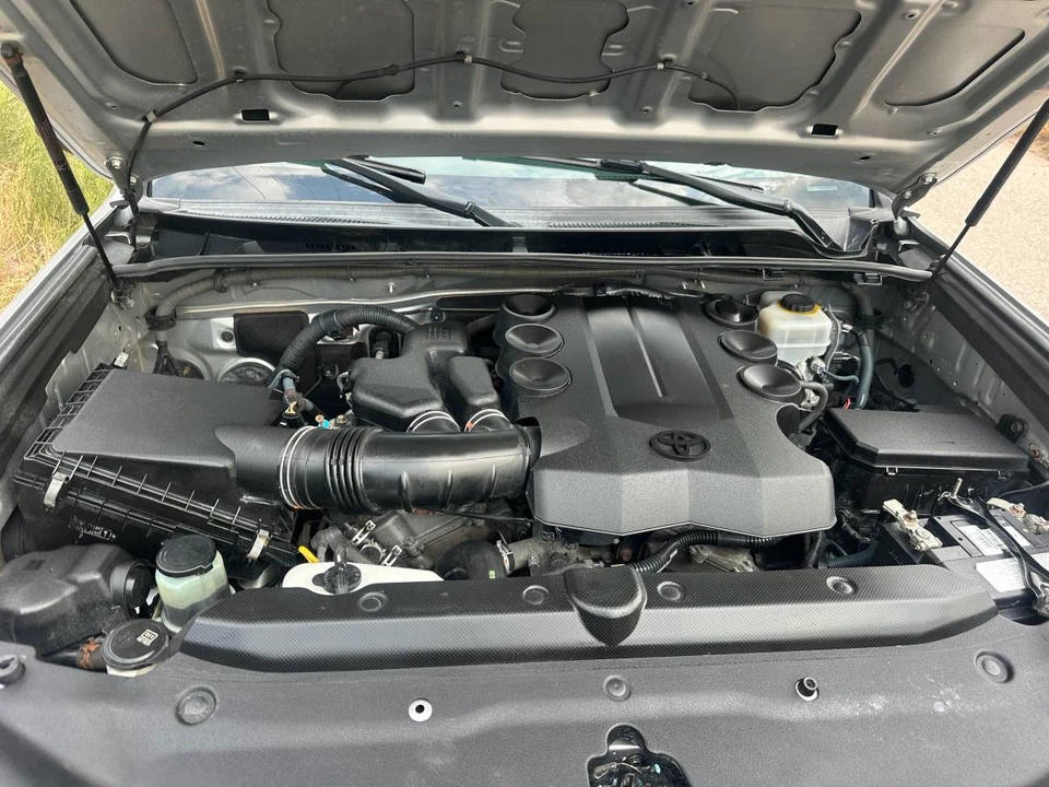 2014 Toyota 4Runner 5th Gen - Image 11 of 18