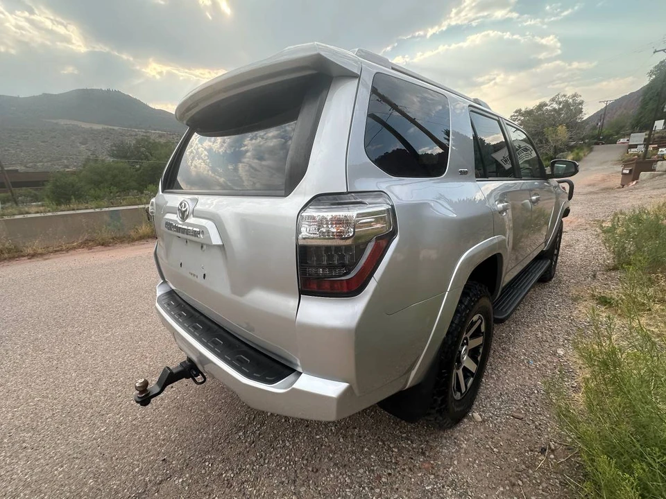 2014 Toyota 4Runner 5th Gen - Image 5 of 18