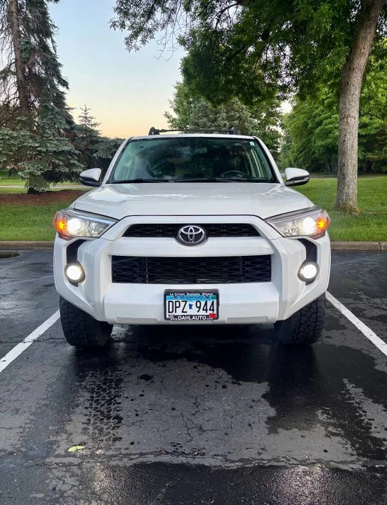 2014 Toyota 4Runner 5th Gen - Image 16 of 17