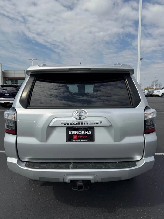 2014 Toyota 4Runner 5th Gen - Image 5 of 12