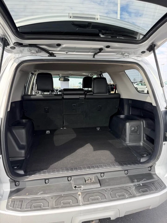 2014 Toyota 4Runner 5th Gen - Image 10 of 12