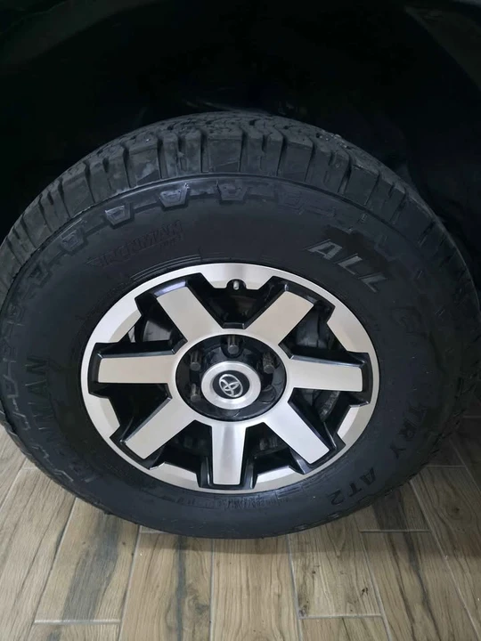 2014 Toyota 4Runner 5th Gen - Image 11 of 14