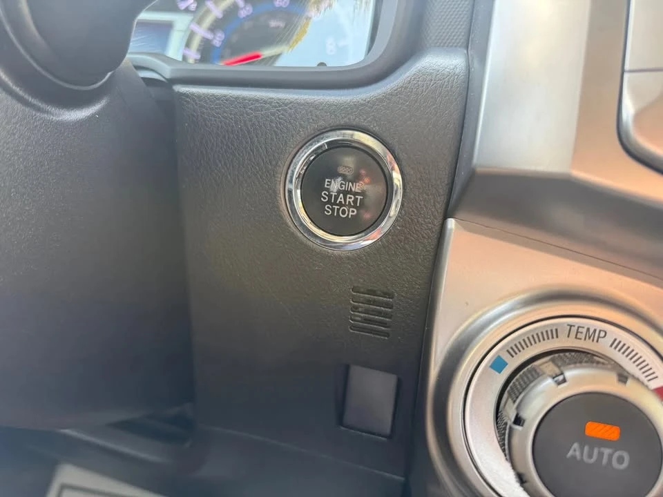 2014 Toyota 4Runner 5th Gen - Image 18 of 20
