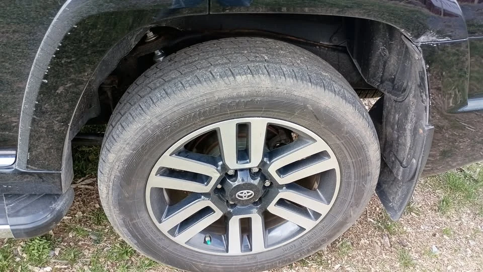 2014 Toyota 4Runner 5th Gen - Image 11 of 18