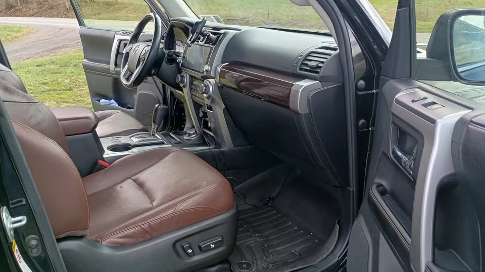 2014 Toyota 4Runner 5th Gen - Image 16 of 18