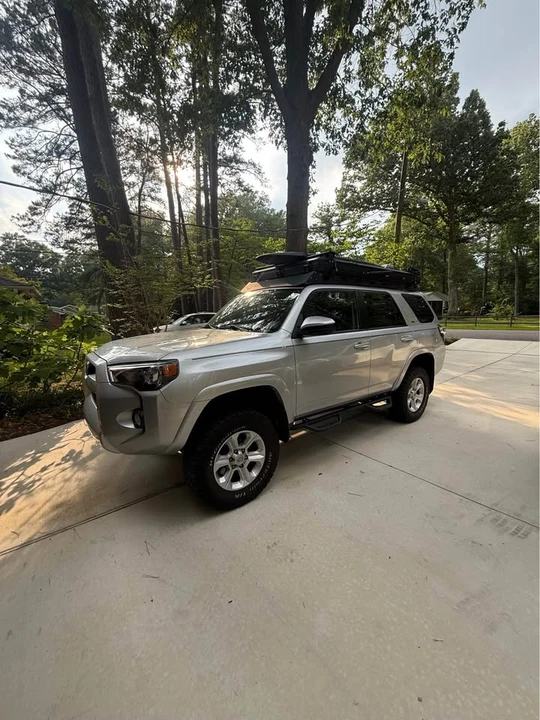 2014 Toyota 4Runner 5th Gen - Image 3 of 9