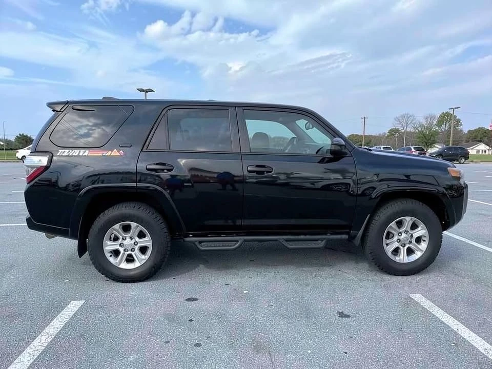 2014 Toyota 4Runner 5th Gen - Image 3 of 7