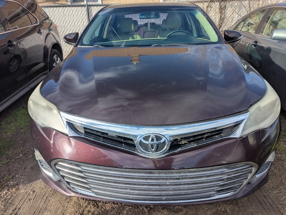 2014 Toyota Avalon 4th Gen - Image 2 of 10