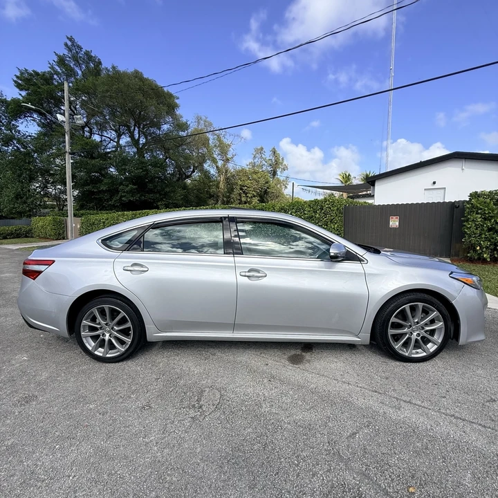 2014 Toyota Avalon 4th Gen - Image 7 of 20