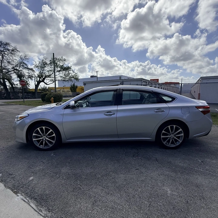 2014 Toyota Avalon 4th Gen - Image 3 of 20