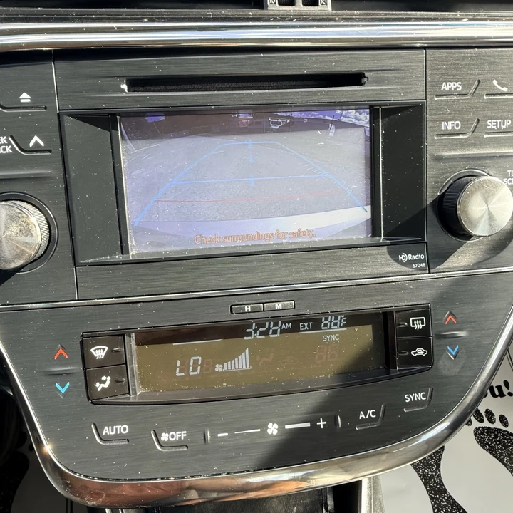 2014 Toyota Avalon 4th Gen - Image 15 of 20