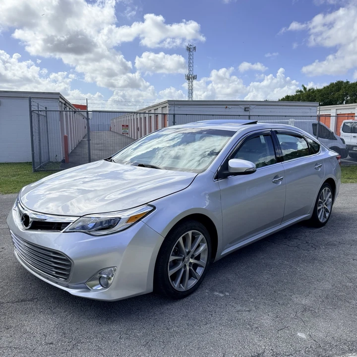 2014 Toyota Avalon 4th Gen - Image 2 of 20