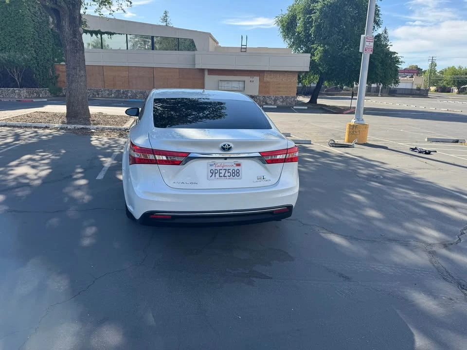 2014 Toyota Avalon 4th Gen - Image 9 of 10