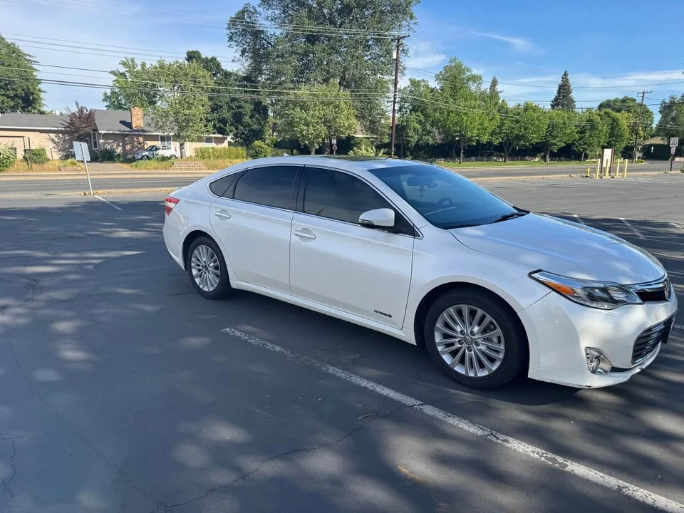 2014 Toyota Avalon 4th Gen - Image 3 of 10