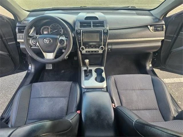 2014 Toyota Camry 7th Gen - Image 10 of 21