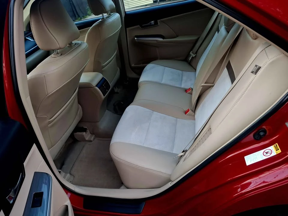 2014 Toyota Camry 7th Gen - Image 9 of 20