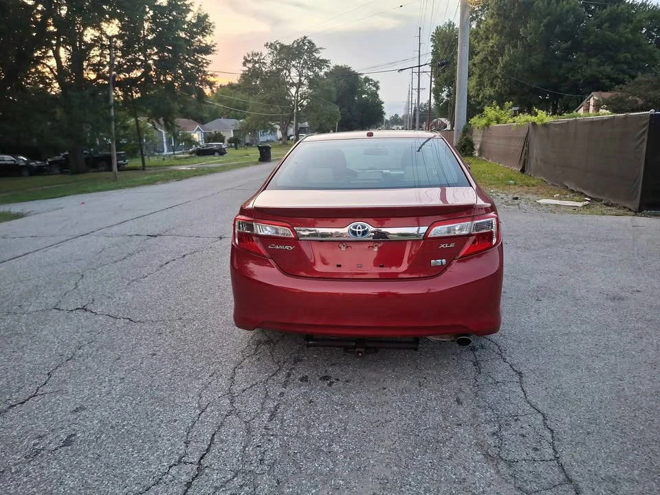 2014 Toyota Camry 7th Gen - Image 15 of 20